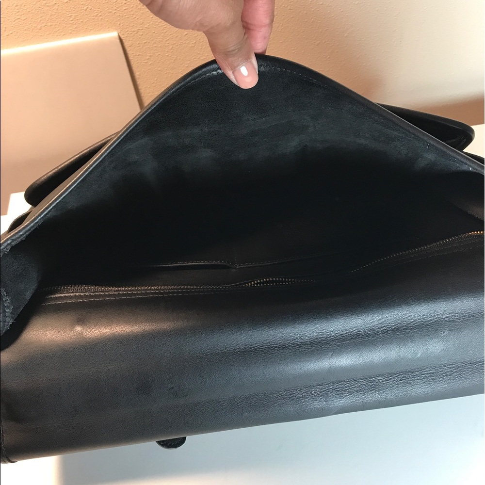 Classic Black Leather Satchel or briefcase. - Picture 3 of 3